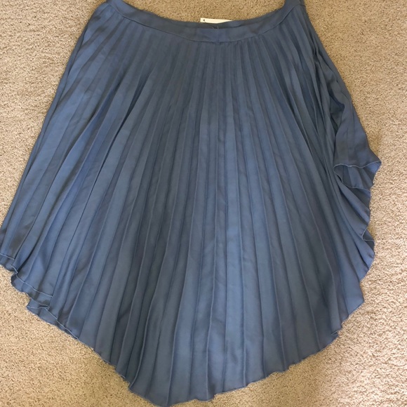 New ASOS curve crinkle skirt blue 18 lightweight - Picture 1 of 4